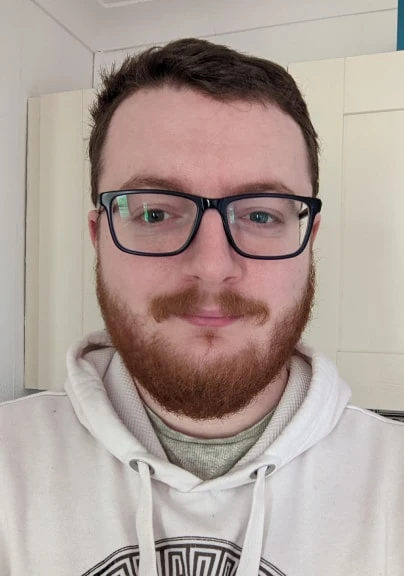 Aron - Migrations Support Lead