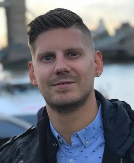 Wayne Philips - Managing Director, go6 media